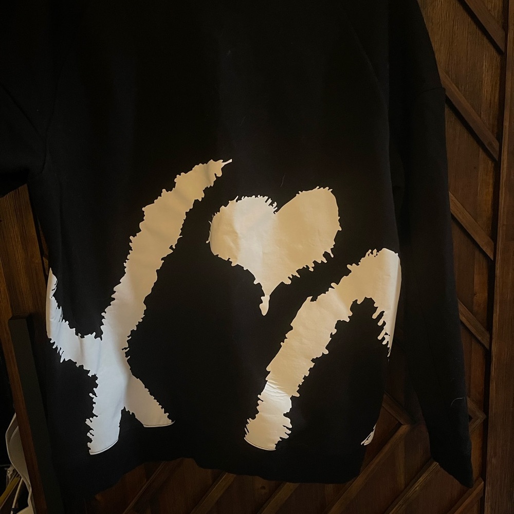 H&M weekend XO sweat shirt.
